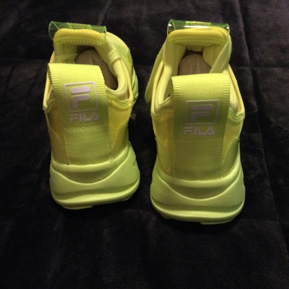 NIB Sneakers 👟 - Picture 4 of 6